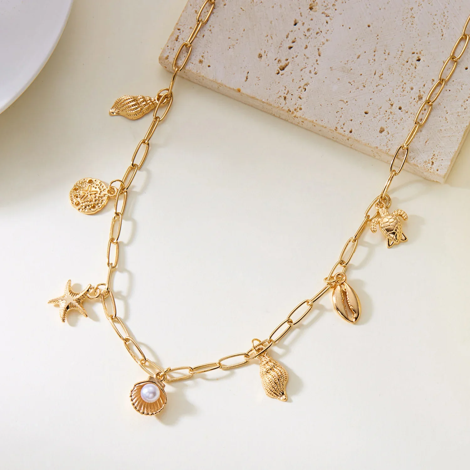 Dilavora Starfish Necklace - Image 4