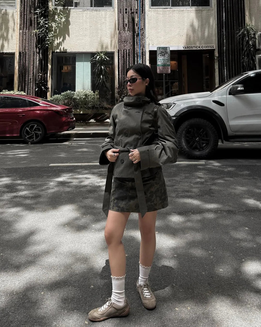 Ellie Cropped Trench Coat - Image 14