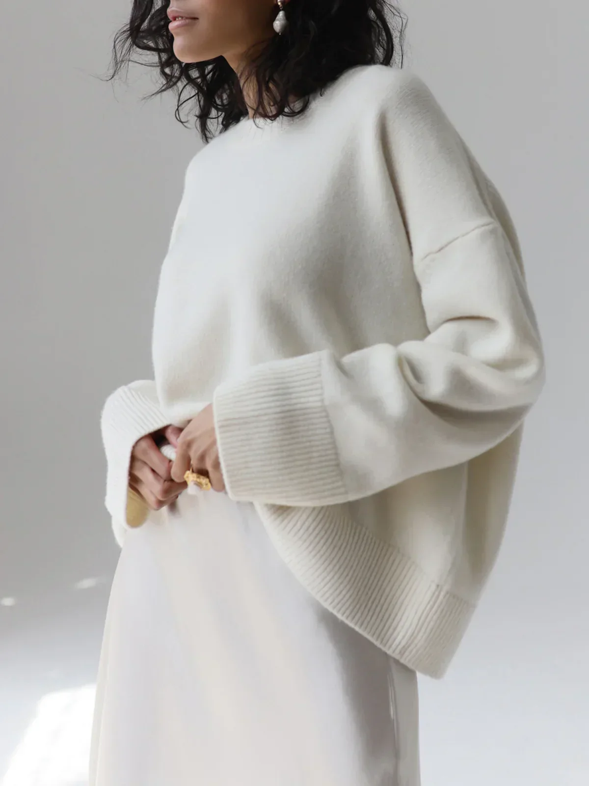 Eulalia Cozy Sweater - Image 3