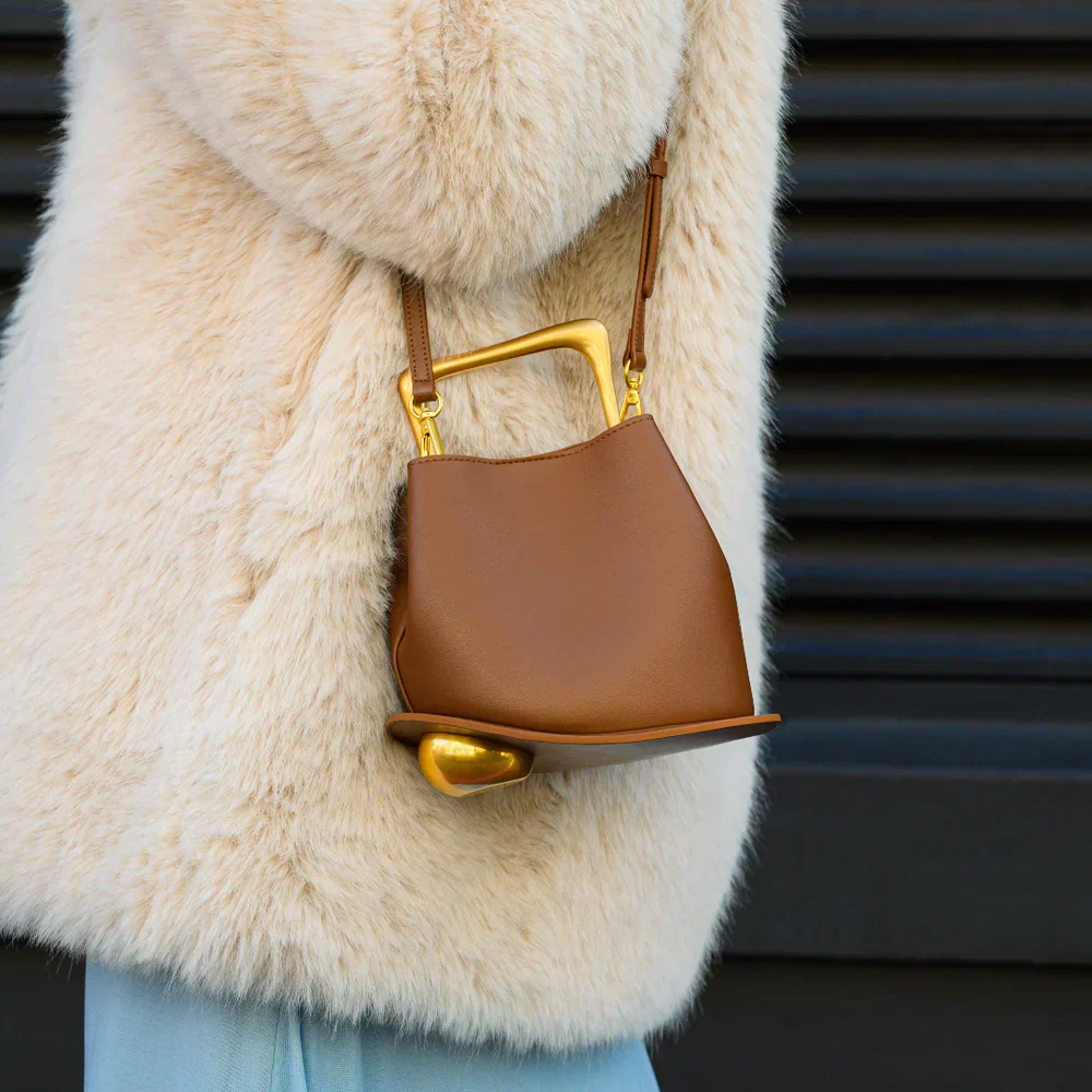 Fioranda Handbag - Image 5