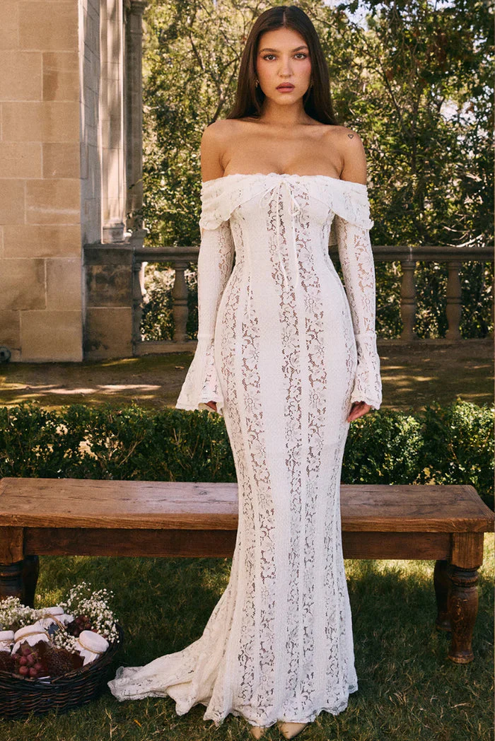 Georgetta Lace Maxi Dress - Image 3