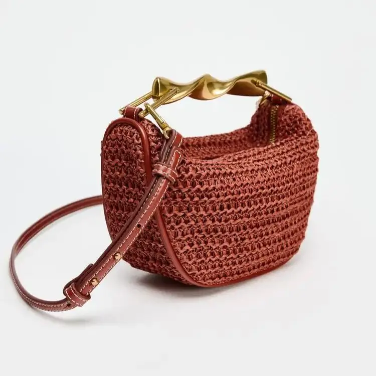 Gianvora Straw Clutch - Image 7