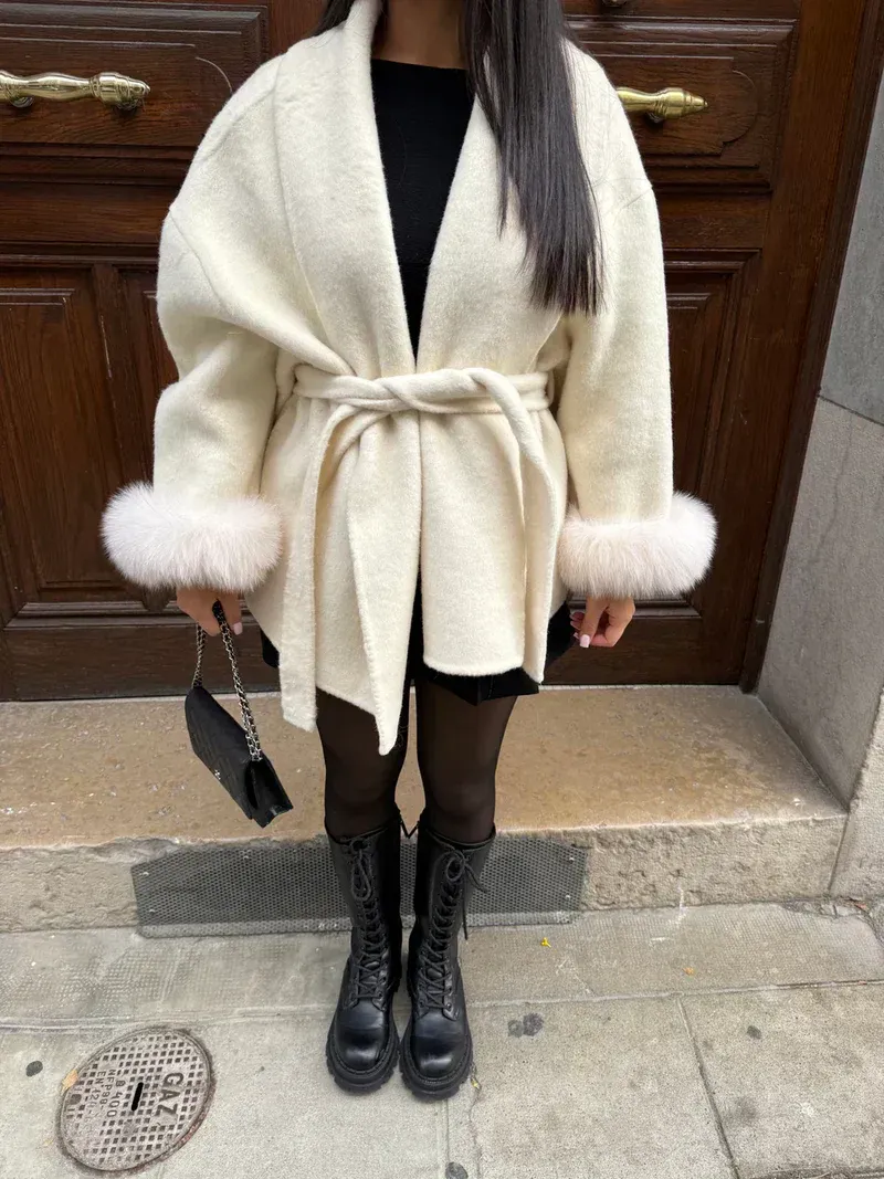 Henorina Coat - Image 3