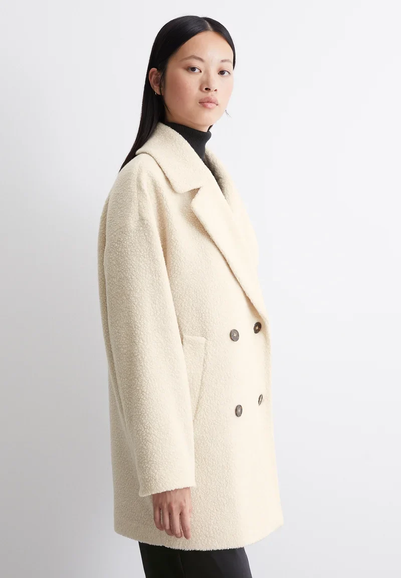 Ilorita Coat - Image 5