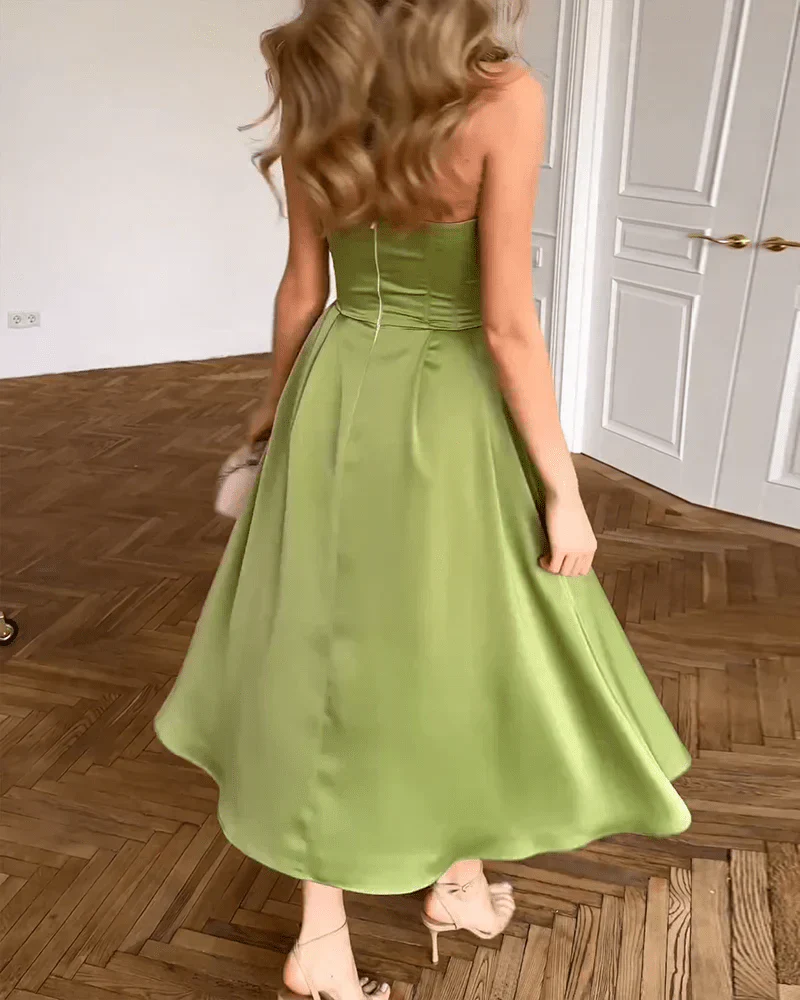 Isabella Sweetheart Satin Midi Dress - Image 3