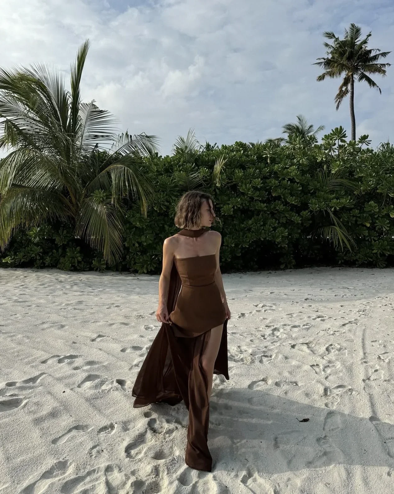Uniroda Maxi Dress - Image 9
