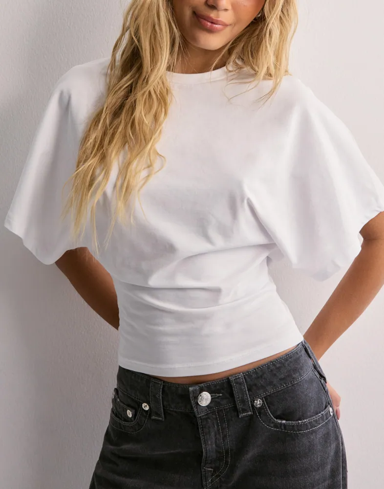 Valoria Wide Sleeve Icon Tee - Image 3
